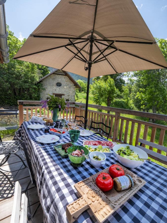 Superbe Ferme Renovee En Chalet De Luxe En Pleine Nature Barcelonnette Exterior photo